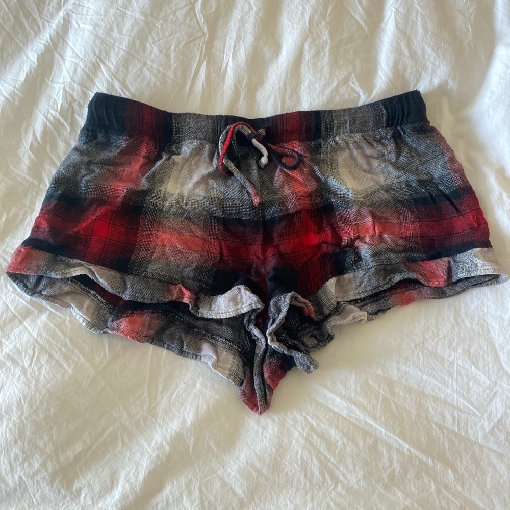 Anthropologie cloth & stone plaid flowy shorts